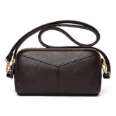 Sac bandoulière en cuir chocolat Mathilde, vue de face sur fond blanc