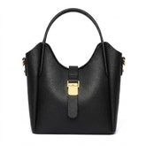Sac Seau en Cuir pour Femme - Ondine en noir, vue de face sur fond blanc