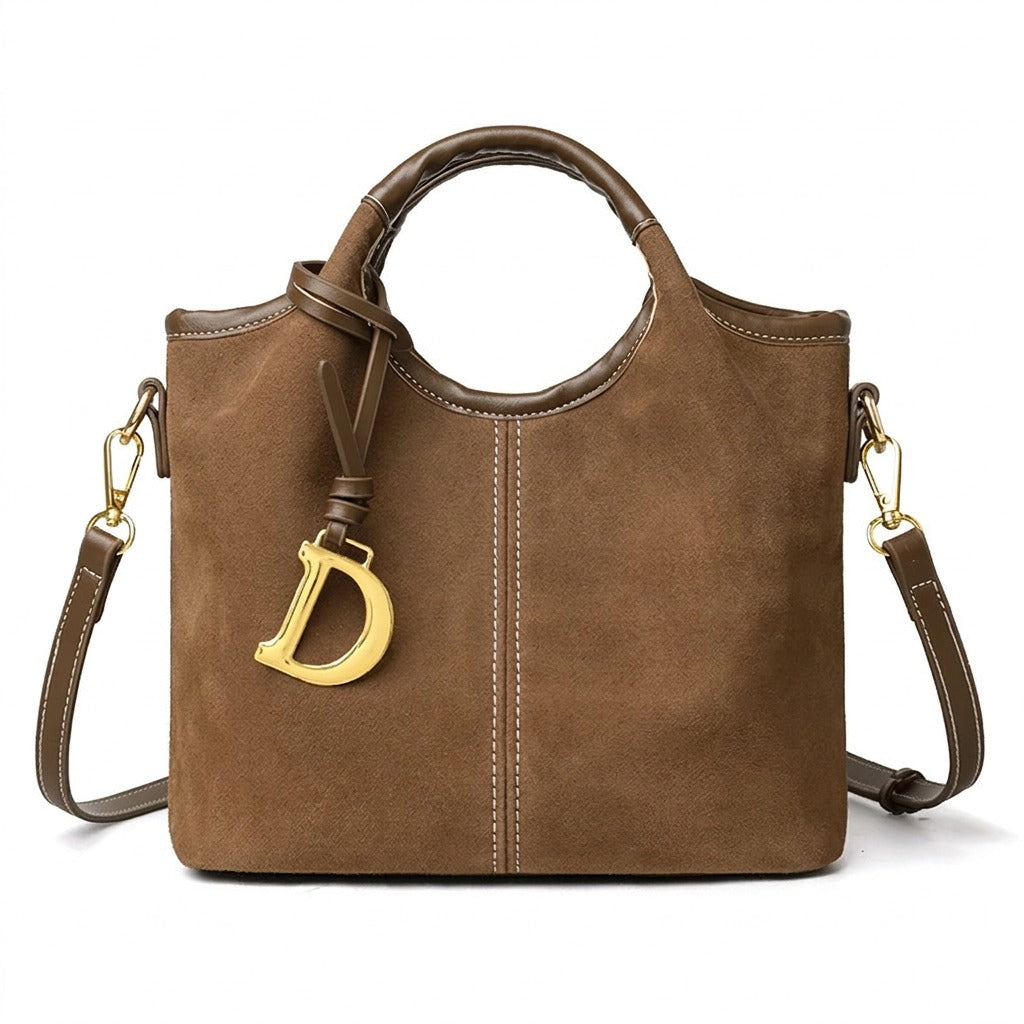 Sac cabas en cuir camel Viviane, vue de face sur fond blanc