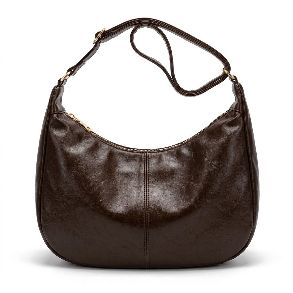 Sac hobo en cuir chocolat Colombe, vue de face sur fond blanc