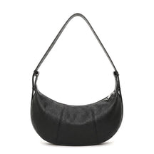 Sac Demi-Lune en Cuir pour Femme - Eugénie en noir, vue de face sur fond blanc