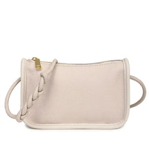Sac porté épaule en cuir beige Capucine, vue de face sur fond blanc