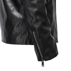 Détail du poignet zippé du blouson en cuir noir Firmin